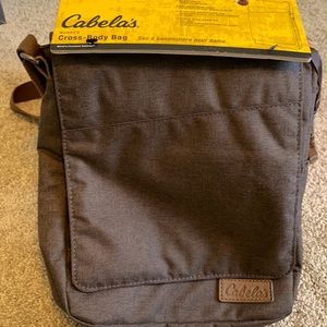 Cabela’s women’s cross-body bag